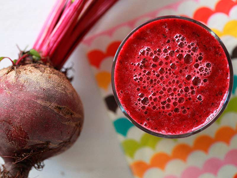 Семена конопли в свекольном смузи Свекольный смузи