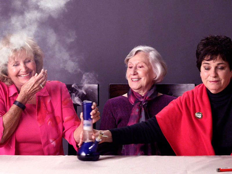 Марихуана пользуется спросом у стариков, так как обладает наименьшим количеством побочных эффектов Конопля привлекает внимание пожилых людей